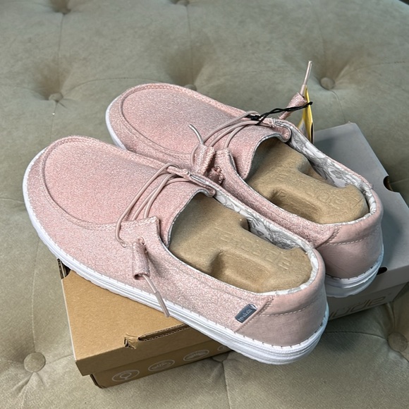 Hey Dude Shoes Hey Dude Shoes Pink Glitter Size New In Box Poshmark